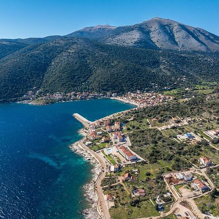 Sea Rock Apartment Αγία Ευφημία Εξωτερικό φωτογραφία
